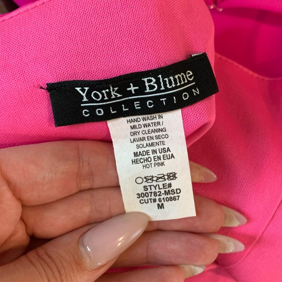 York + Blume Pink Dress - Picture 3 of 6